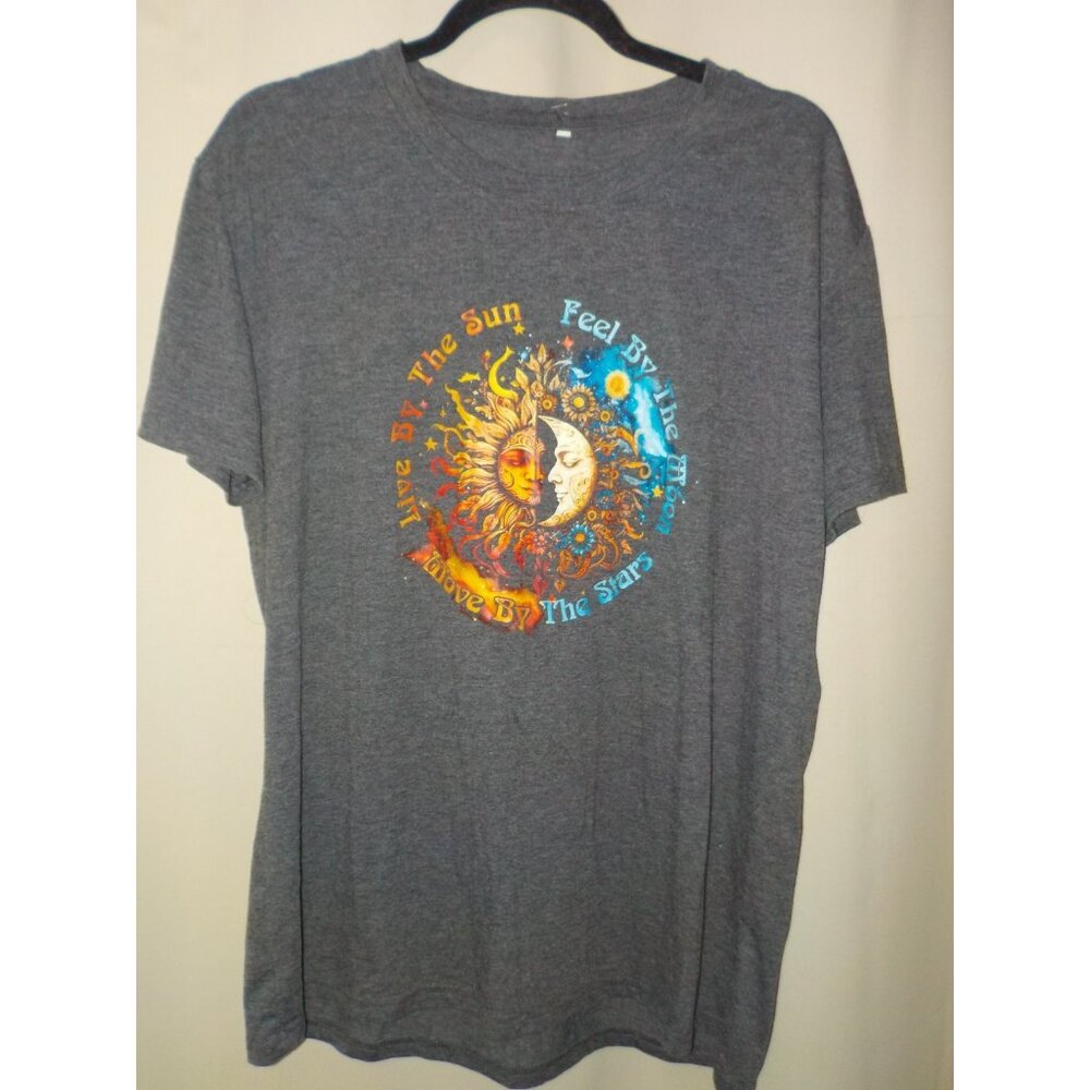 Live by the Sun, Feel by the Moon, Move by the Stars Women's Gray T-Shirt 2XL